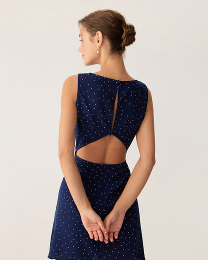 Vestido mini sin mangas con cuadrados y puntos azules