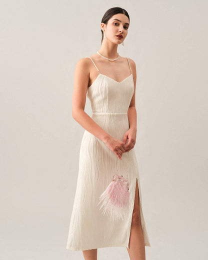 Vestido midi de perlas con textura de olas